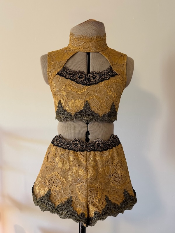 Dance costume 11